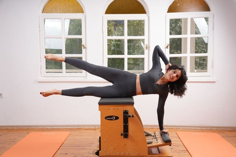 Wunda Chair ile kor ve omuz kuşağı güç çalışması, Peace Pilates Studio